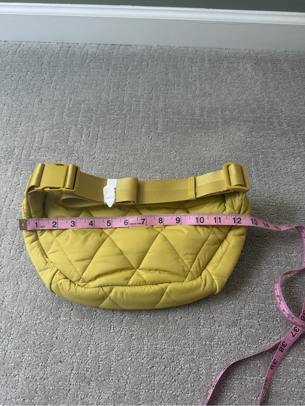 NWOT Vera Bradley Portnoy Belt Bag Crossbody in Golden Olive - Featherweight - Picture 6 of 9